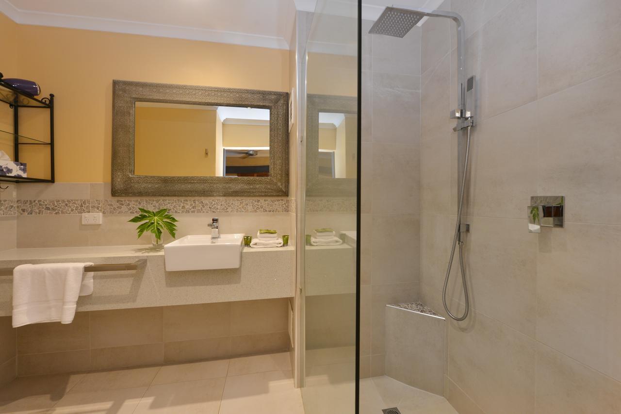 Seascape Apartments At Villa San Michele Port Douglas Exterior foto