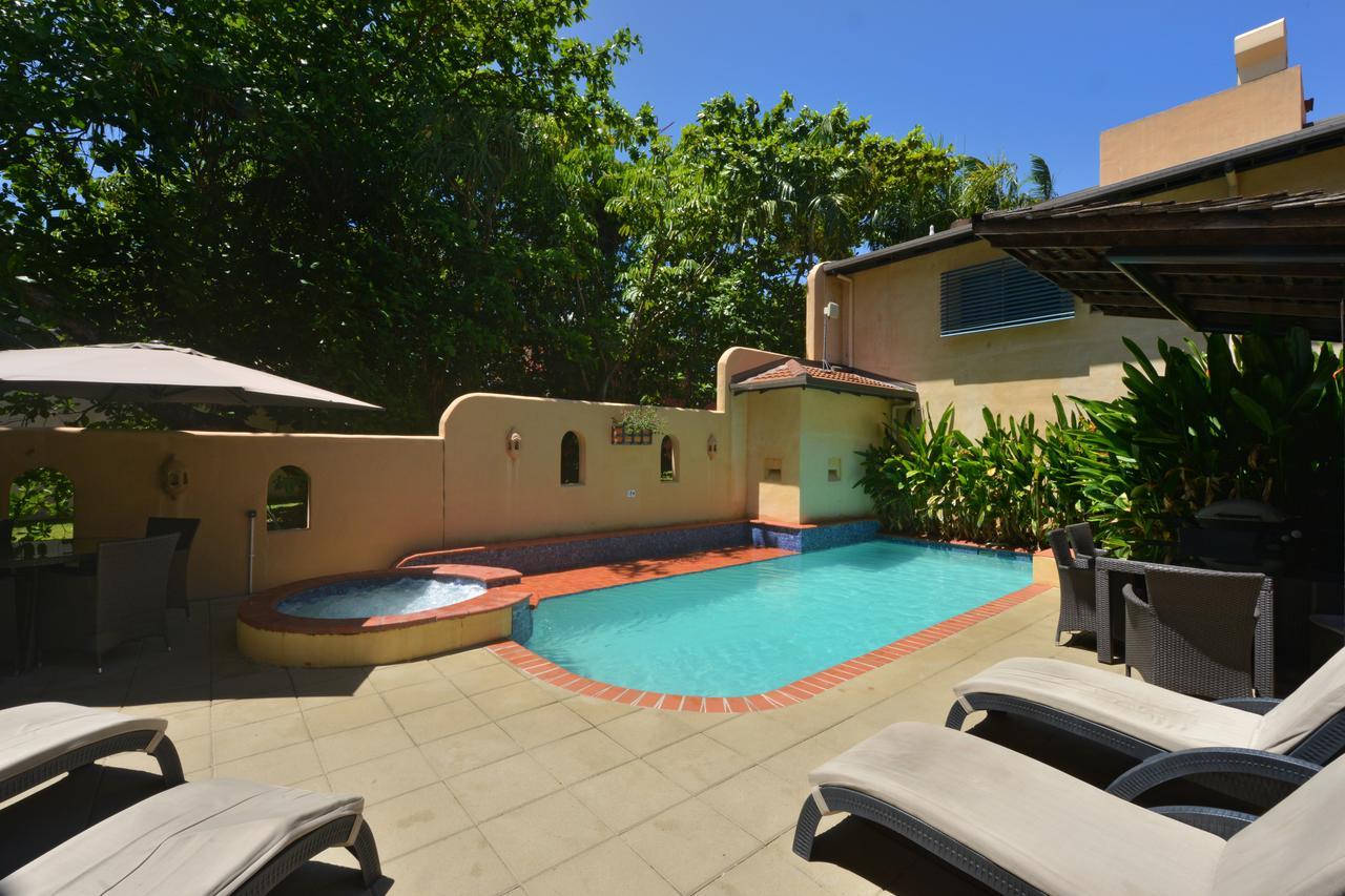 Seascape Apartments At Villa San Michele Port Douglas Exterior foto